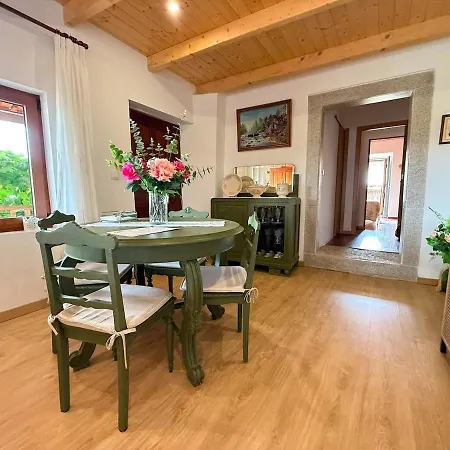 Casa Da Sequeirinha Chalet